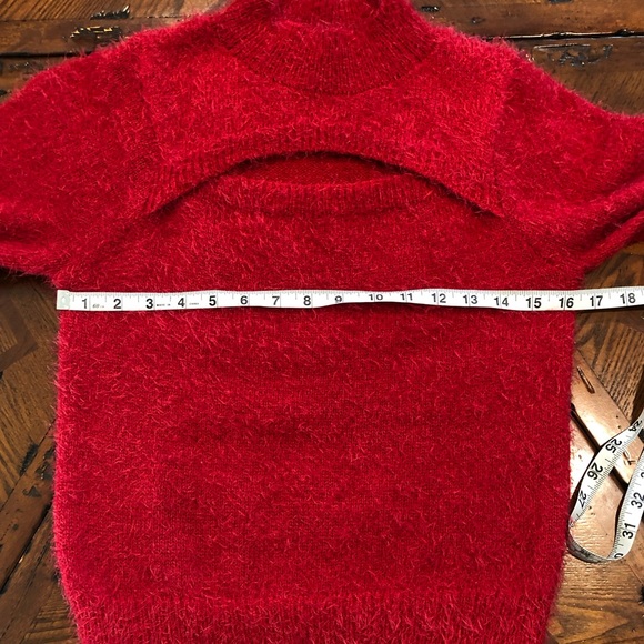 🌈3/$15🌈 Red Eyelash Sweater EUC - Picture 5 of 11
